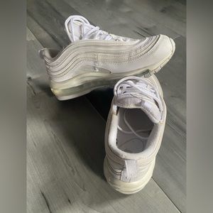 Well loved shoe, in good condition still! Airmax 97 nike sneaker